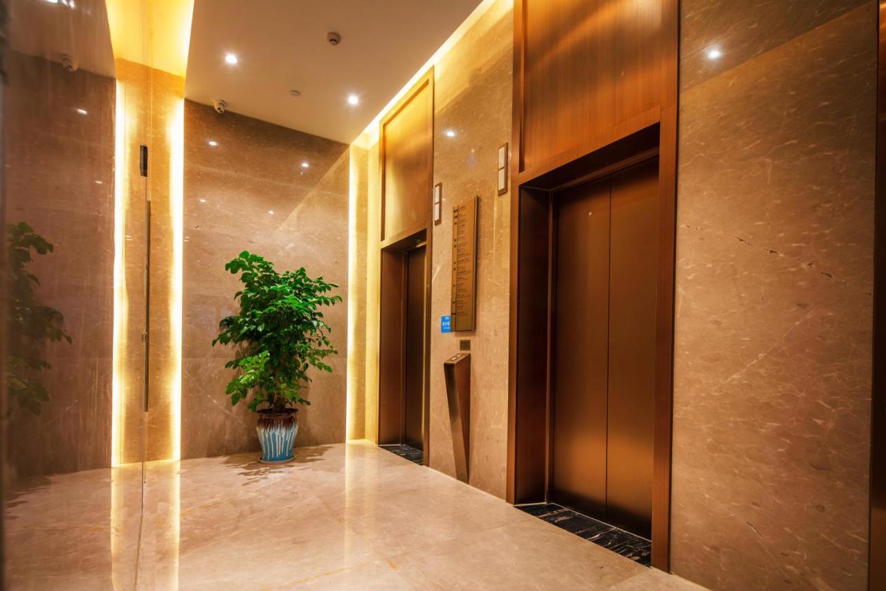 Wyndham Shiyan Downtown Hotel ภายนอก รูปภาพ