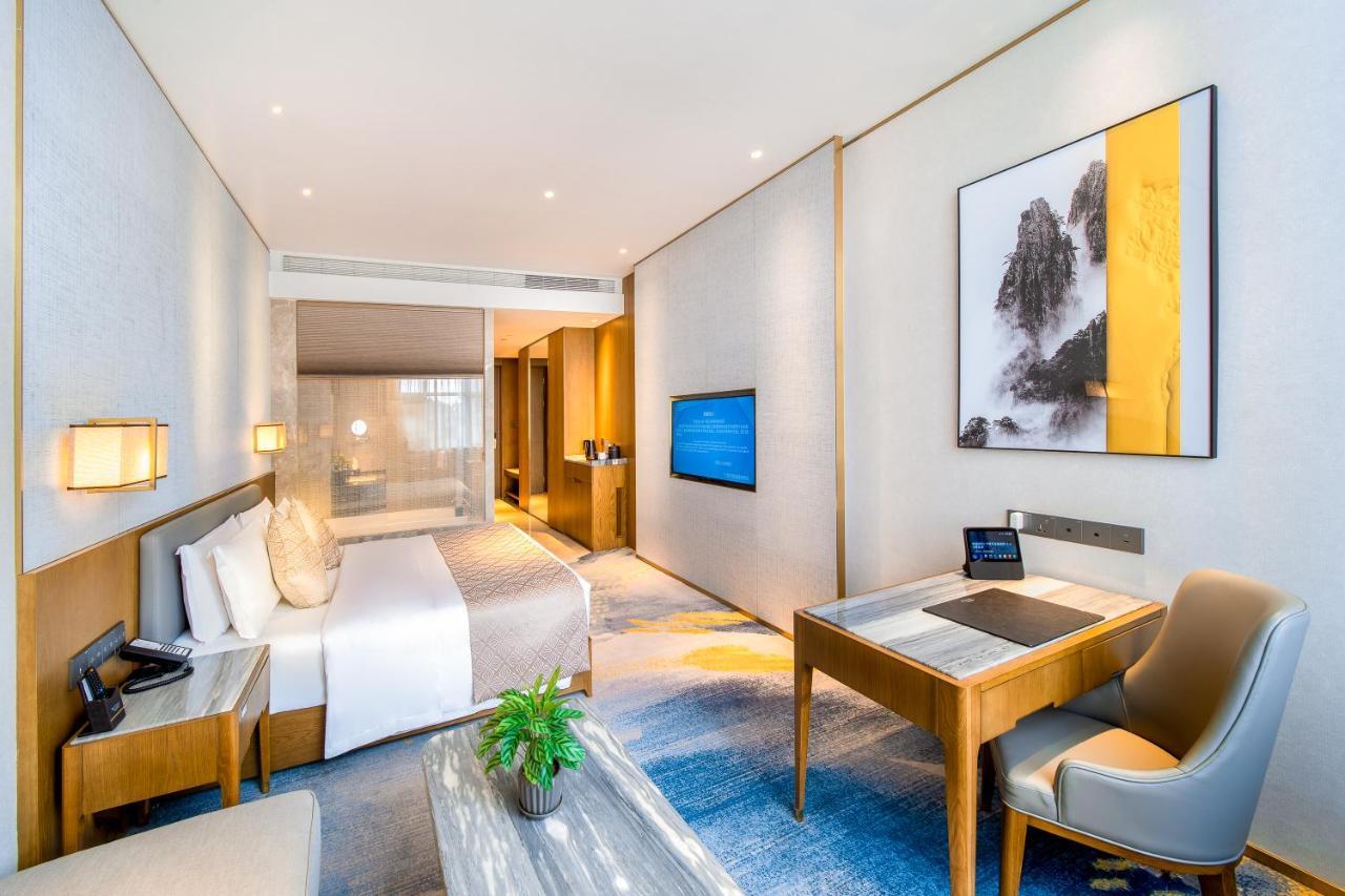Wyndham Shiyan Downtown Hotel ภายนอก รูปภาพ
